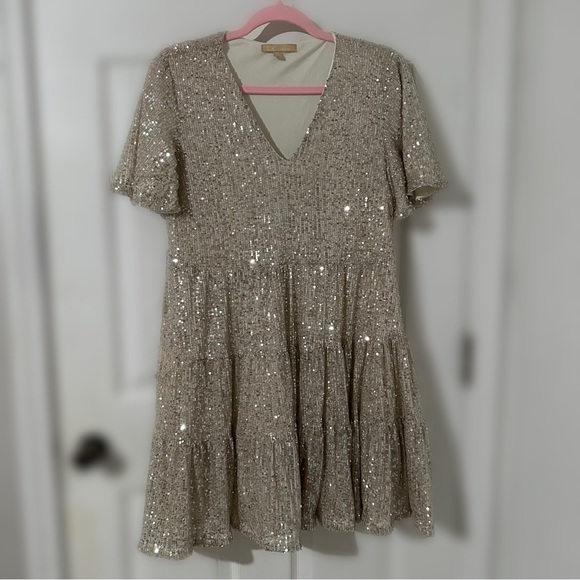 PinkBlush Champagne Sequins Short Sleeve Dress Size M - Picture 6 of 10